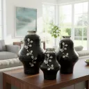 P2 Elegant Black and Gold Decorative Vase – Handcrafted Hammered Texture Vessel for Floral Arrangements, Anniversary Gifts, and Wedding Decor